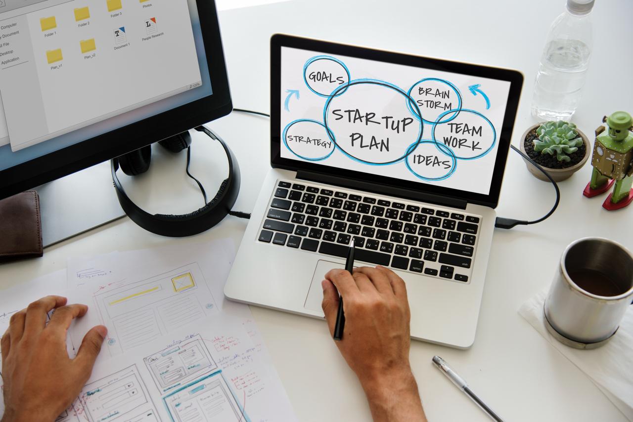 startup IT